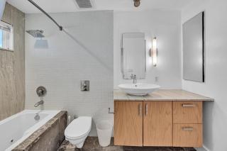 Ocean View 2 Bedroom - Ocean Drive - 1500 Sq Ft - 3