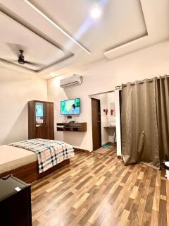 Hotel Jatra - 0