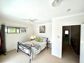 Timana 1 Townhouse Across from the Beach - 2