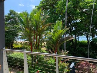 BeachHouse One - Beachfront Haven - 2 bedroom - 2