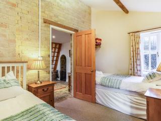 Stearn Cottage-17917 - 1