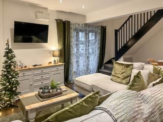 Coachmans Cottage - 0