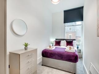 Lord Grey Apartments - 4