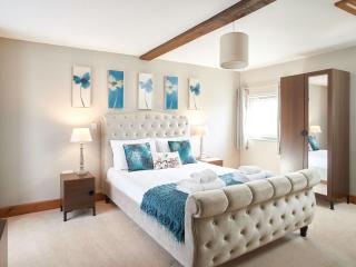 The Stables - Ukc3684 - 1