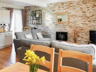 Lower Old Farmhouse - 7