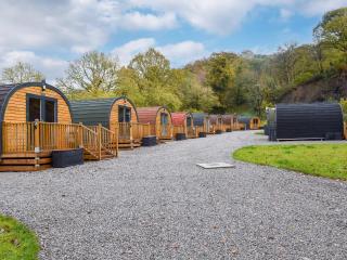 Wonky Pod - Ukc6102 - 1