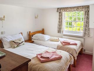 Grove Cottage - 2