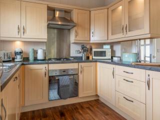 6 Atlantic Crescent - Ukc7103 - 5