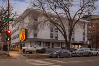 Super 8 by Wyndham Chicago IL - 6