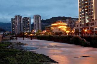 Vienna Hotel Chongqing Shizhu Stadium - 5