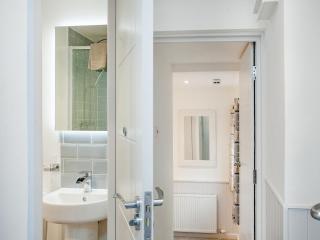 Salty Dog - Ukc6169 - 1