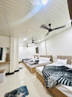 New Mahamaya Guest House - 4