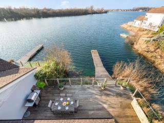 Wrens Lake House - 8