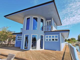 Flag House - Ukc7074 - 3