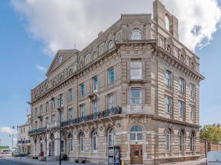 Quayside Apartment - 9
