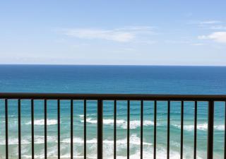 Level 26 - Pacific Horizon Retreat - 3