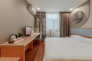 Home Inn Hotel Chengdu Gaoshengqiao Subway Station - 1