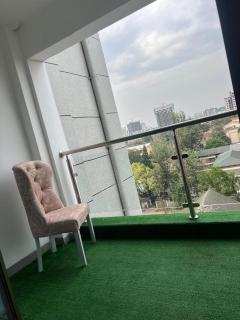Modern Long-stay free parking 3br city view, pool,gym,Fast wifi kilimani - 1