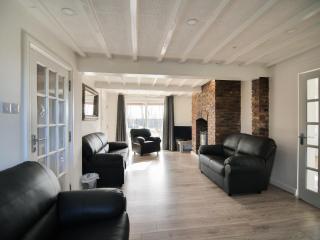 Farmhouse - Ukc3177 - 9