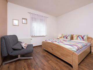 Cozy Apartment in Ore Mountains with Balcony - Breitenbrunn - 6