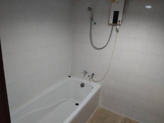 โรงแรมโกลเด้นอินน์ - 9