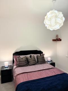 Deluxe 3 Bed new detached with a Super King bed - 3