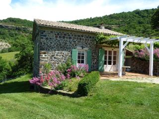 Beautiful Holiday Home in Saint-Pons - Berzème - 0
