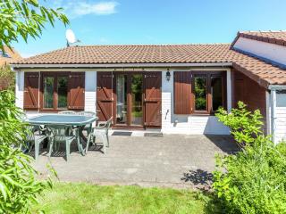 Holiday home with private garden in Bredene - 4