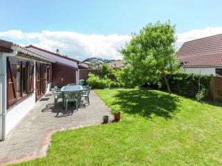 Holiday home with private garden in Bredene - Bredene - 8