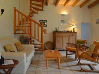 Rural gîte surrounded by fruit trees - Wierre-Effroy - 2