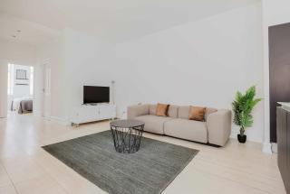 Amalienborg Retreat Stylish 2BR Apartment - 3