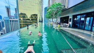 Axon Suits near pavilion bukit bintang - 6