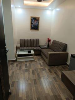 Hotel Milan Residential Muzaffarpur Near Kalambagh Chowk - 1