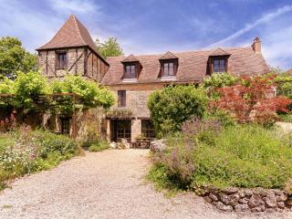 Holiday home in Aquitaine with private garden - Meyrals - 0