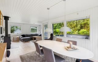 Awesome Home In Farsø With House A Panoramic View - 8