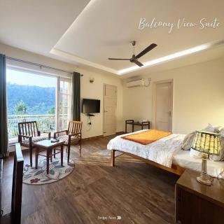 Bella Casa, 3BR Villa Mountain Views & PVT Lawn - 1