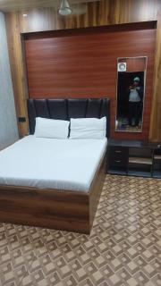Sri Kanha p guest house - 2