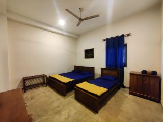 Sara's Grove boutique bungalow - 9