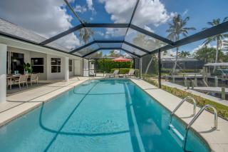 CoralVilla 4Friends - south exposure, pool, office, gulf access - 2
