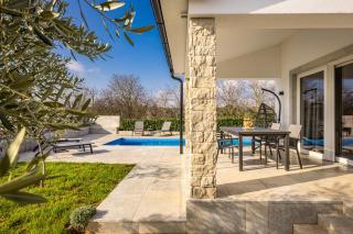 Oliva Serenity Pool Apartment - 7