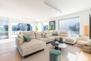 Luxury Apartment with 4 Rooms, Pool and Modern Comfort - 0