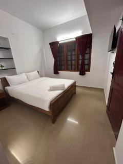 Shivvs Leisure Rooms & Villa Ooty - 7