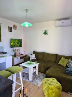 Bosiljak kuca za odmor - 0