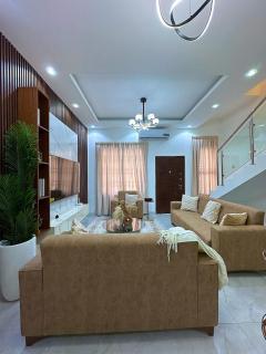 Chevy Chase Gardens - 3