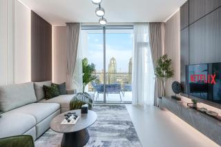 Designer Apt with Marina Views - 9