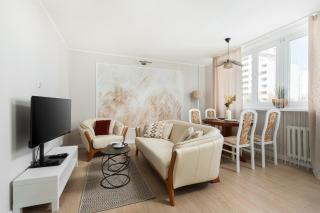 Apartment Prosta with loggia near metro ONZ - 0