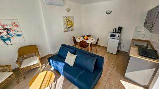 Beach front with Swimming Pool, Illyria Resort Apt 102 - 8