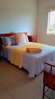 Lyne's Guesthouse - 9