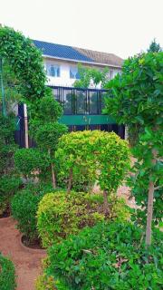 Lyne's Guesthouse - 6