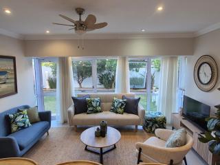 Cousins Cove Strand - 8